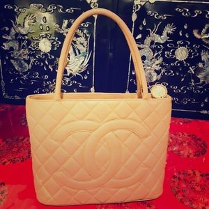 Chanel Medallion Tote Quilted Diamond Beige Bag